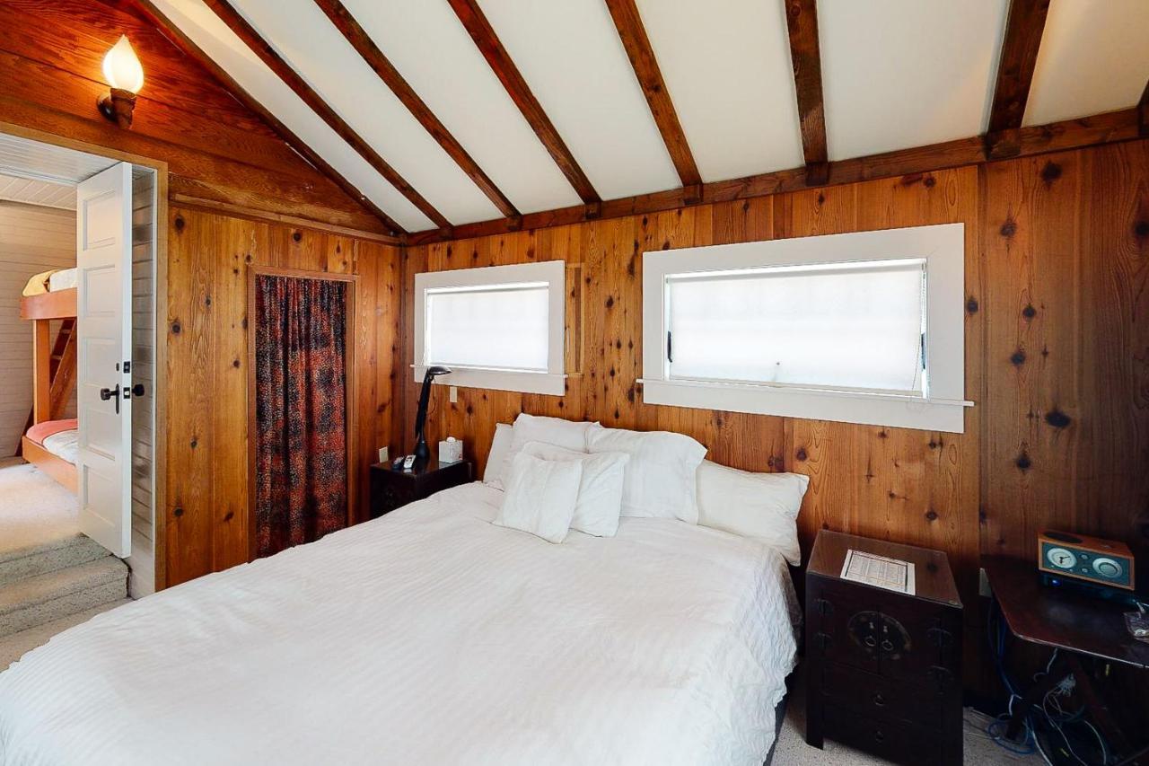 Wecoma Creekside Villa Lincoln City Dış mekan fotoğraf